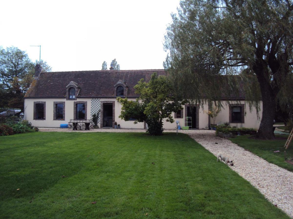 La Pastorale Bed & Breakfast La Puisaye Екстериор снимка