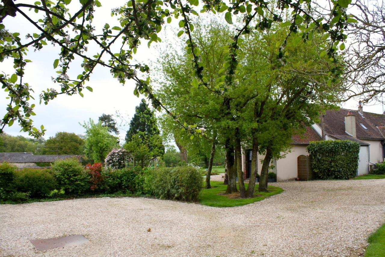 La Pastorale Bed & Breakfast La Puisaye Екстериор снимка