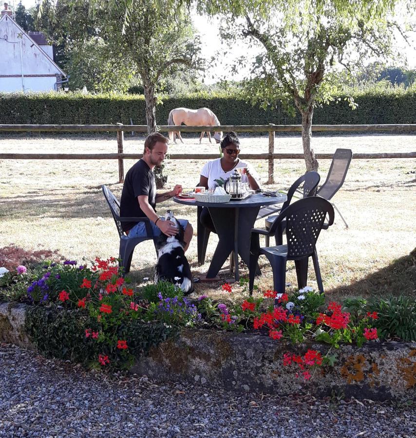 La Pastorale Bed & Breakfast La Puisaye Екстериор снимка